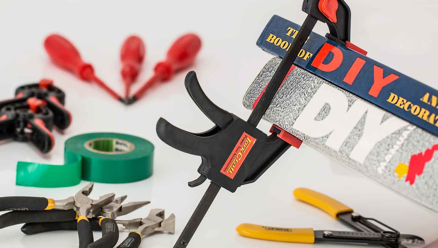 Easy Weekend DIY Projects Using Common Tools – Simple Home Improvements